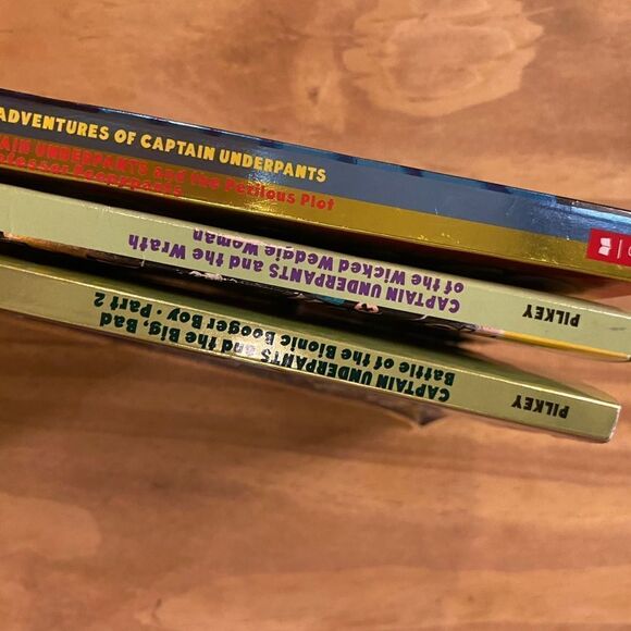 Captain underpants books 1 is 2 books in 1! - Picture 3 of 10